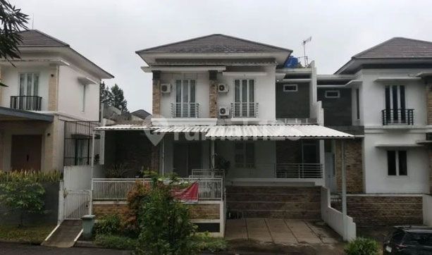 Rumah Tua Mewah
